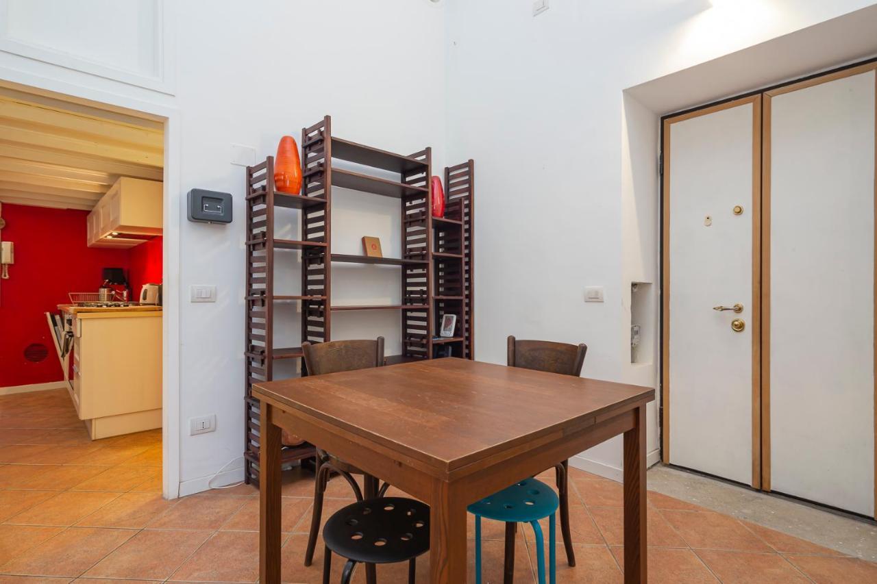 Flat In Isola De Castillia 22 Milan Luaran gambar