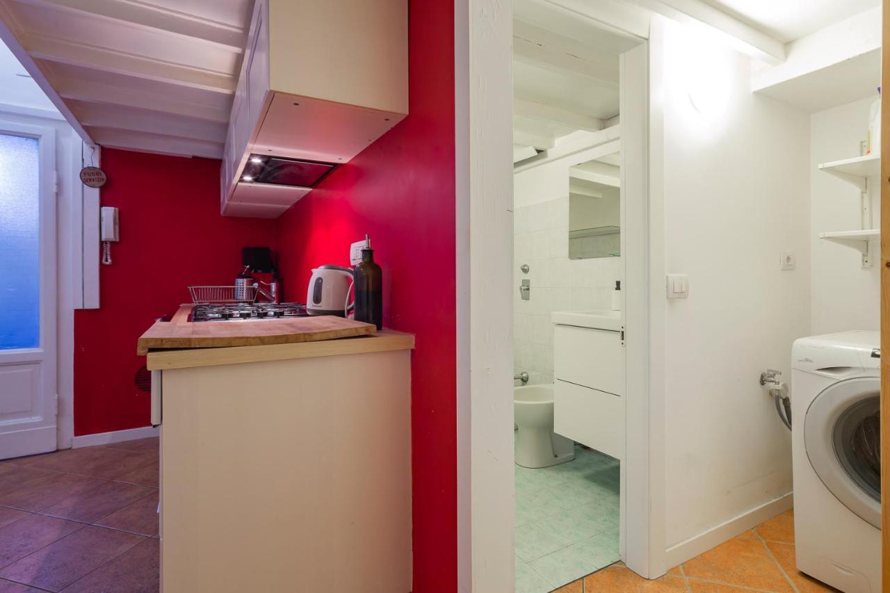 Flat In Isola De Castillia 22 Milan Luaran gambar